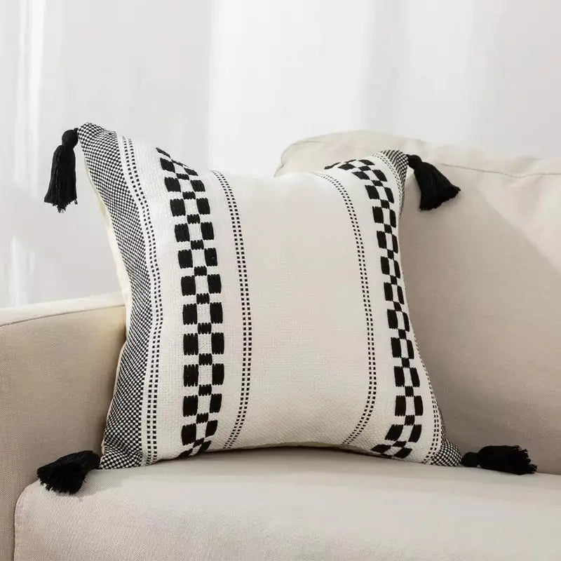 Funda de Cojín Étnica Boho Blanco y Negro 18"