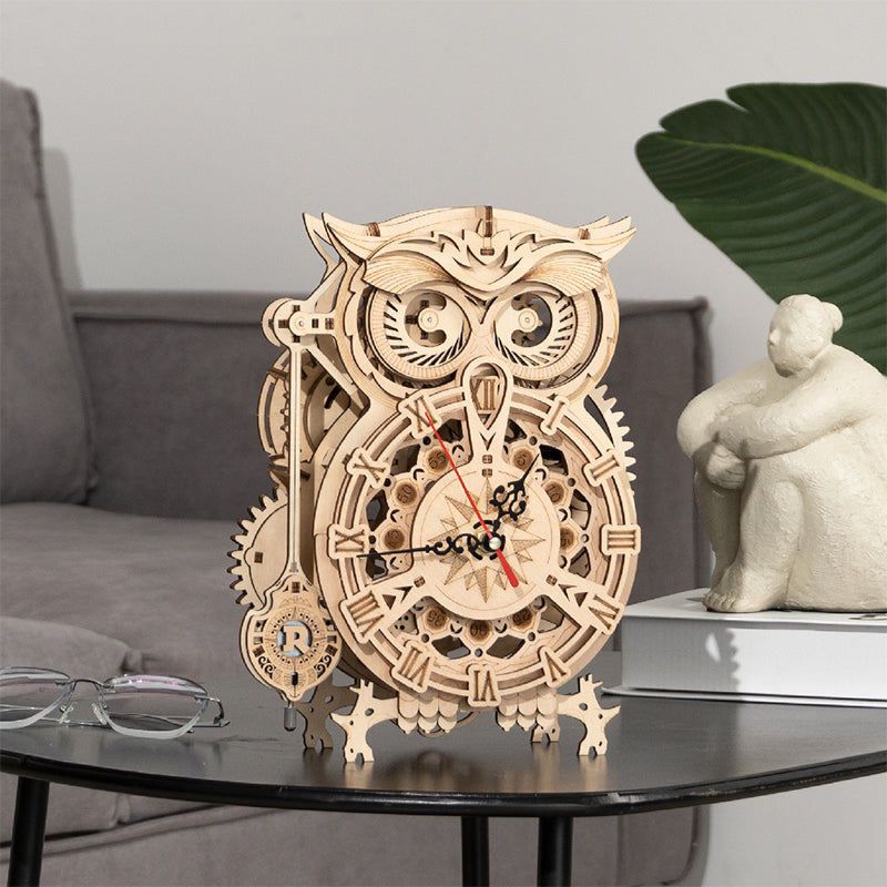 Maqueta de reloj mecánico de madera con forma de búho para montar en casa